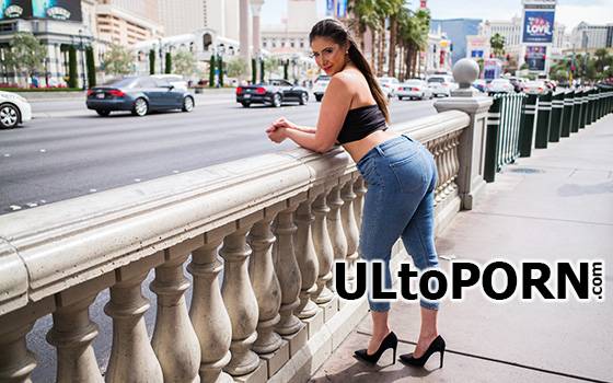 MomPov.com: Alessandra - Alessandraple bottom big booty beauty [1.16 GB / SD / 404p] (Anal) + Online