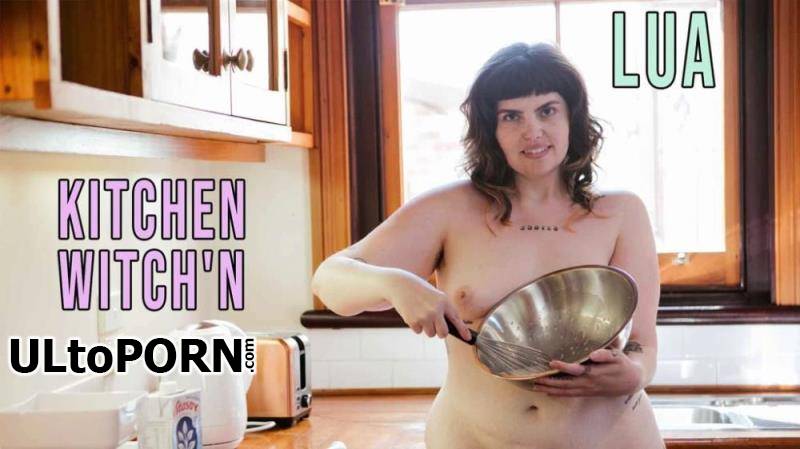 GirlsOutWest.com: Lua - Kitchen Witchn [813 MB / FullHD / 1080p] (Solo)