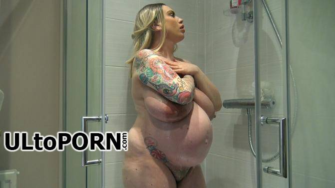 Manyvids.com: Lily Madison, lilybigboobs - 9 Months Pregnant Shower [1.18 GB / FullHD / 1080p] (Pregnant)