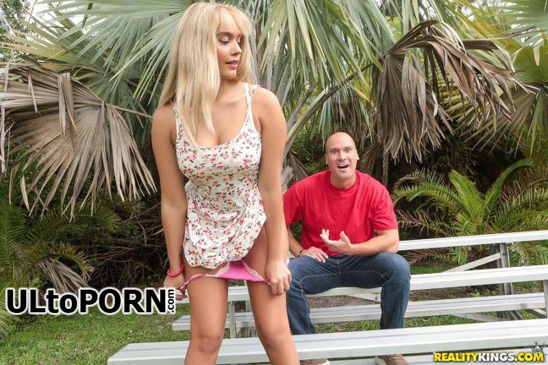 TeensLoveHugeCocks.com, RealityKings.com: Athena Palomino - Snatchchat [573 MB / SD / 432p] (Teen)