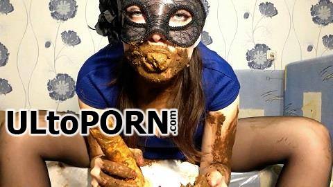 ScatShop.com: ScatLina - I wear a diaper and take off my mask [1.18 GB / FullHD / 1080p] (Scat)