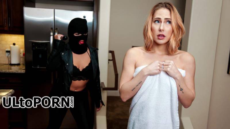 DigitalPlayground.com: Carter Cruise, Jenna Sativa - Affront With A Friendly Weapon [324 MB / SD / 480p] (Lesbian)