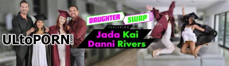 TeamSkeet.com, DaughterSwap.com: Jada Kai, Danni Rivers - Graduation Daughter Bangers [1.47 GB / HD / 720p] (Incest)