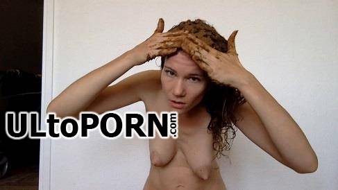 ScatShop.com: Nastymarianne - Smearing my hair after my shower [292 MB / HD / 720p] (Scat)