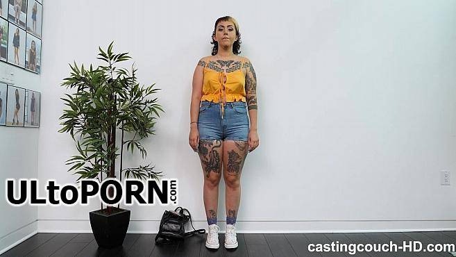 Adrianna - White Girl Big Ass [SD 360p] (616 MB) CastingCouch-HD