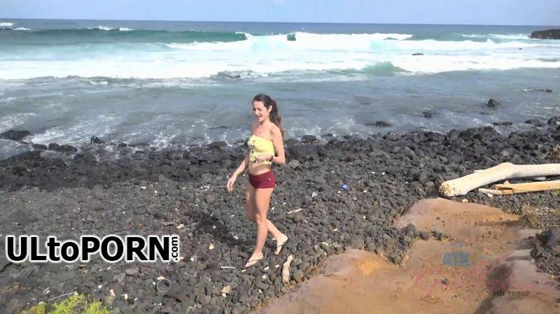 ATKGirlfriends.com: Lily Adams - Virtual Vacation Big Island 4-9 [629 MB / SD / 400p] (Pissing)