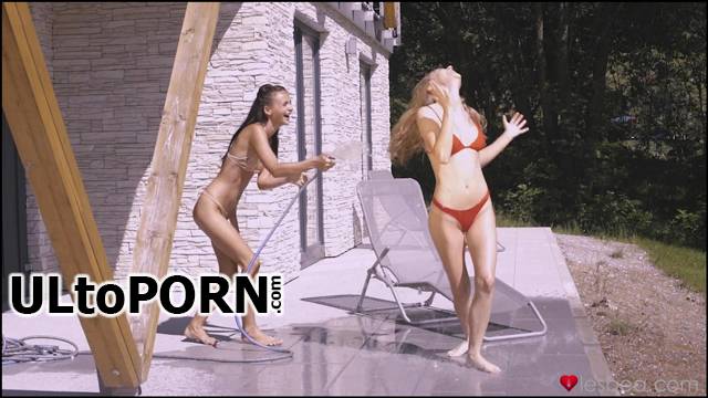 Lesbea.com, Sexyhub.com: Aislin, Kate Rich - Sexy girlfriends get wet and horny [901 MB / FullHD / 1080p] (Lesbian)