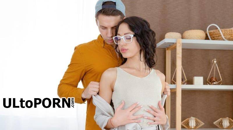 TeenSexMovs.com, TeenMegaWorld.net: Kris the Foxx - Glam but naked lovers have fun [466 MB / SD / 480p] (Teen)
