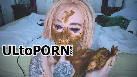 ScatShop.com: DirtyBetty - Shit obsessed girl made a mess [1.26 GB / FullHD / 1080p] (Scat)