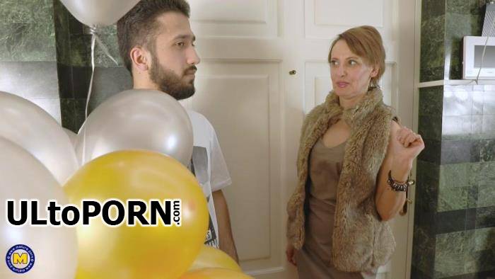 Mature.nl: Gerda Ice (51) - Hairy Mature Gerda Ice Is Having A Big Party With Cock And Balloons (FullHD) (FullHD/1080p/1.09 GB)