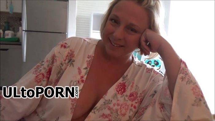 Mom Comes First, Clips4Sale: Brianna Beach - Step-Mom Massages Step-Son (FullHD/1080p/1.18 GB)