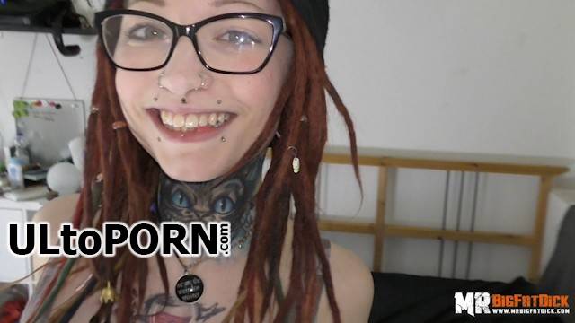 Pornhub.com, Porn Force: Redhead Goth Girl Meets Instagram Fuckboy [665 MB / FullHD / 1080p] (Teen)