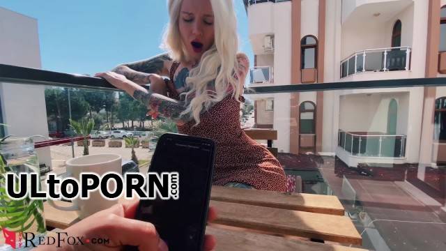 Pornhub.com, Red Fox: Sexy Blonde Play Pussy Sex Toy In The Public Cafe [156 MB / FullHD / 1080p] (Teen)
