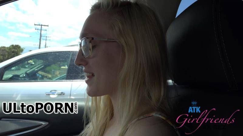 ATKGirlfriends.com: Victoria Gracen - Hawaii 4-12 [1.31 GB / FullHD / 1080p] (Masturbation)