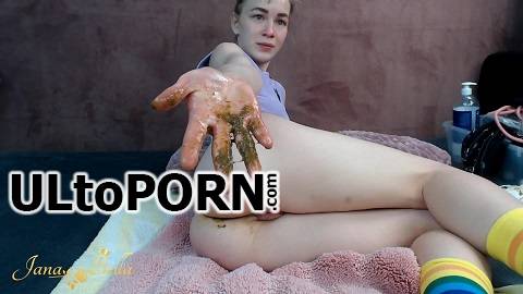 ScatShop.com: JanaBella - Madchen mit Verstopfung / Constipated girl [769 MB / FullHD / 1080p] (Scat)