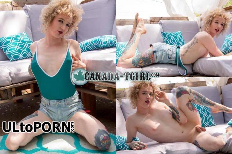 Canada-TGirl.com: Carolyn Forest - Carolyn and her red dildo! [6.72 GB / UltraHD 4K / 2160p] (Shemale)