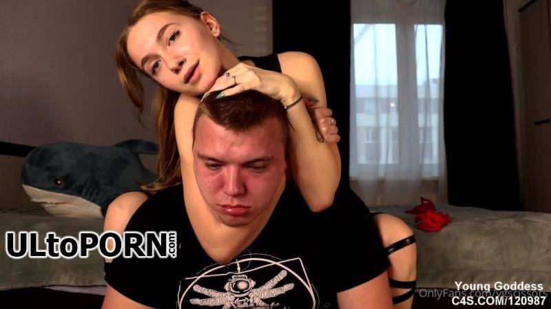 Young Goddess: Practicing The Sleeperhold [301.57 MB / FullHD / 1080p] (Femdom)