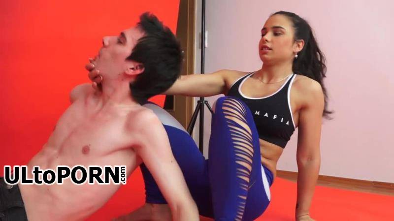 Mistress Mira: Angry Fitness Model Epic Agony Between My Muscular Legs [355.98 MB / HD / 720p] (Femdom)