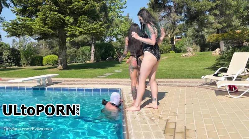 Evil Woman: Using House Slave By 3 Dommes On The Pool [821.77 MB / FullHD / 1078p] (Humiliation)