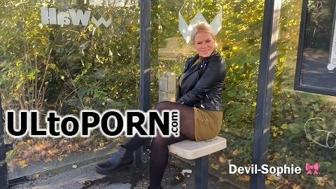 ScatShop.com: Devil Sophie - Violently Public on the main street shit on the bus stop seat - I was over [228 MB / FullHD / 1080p] (Scat)