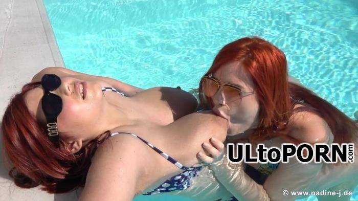 Alexsis, Lucy - At the Pool (HD/720p/1.56 GB)