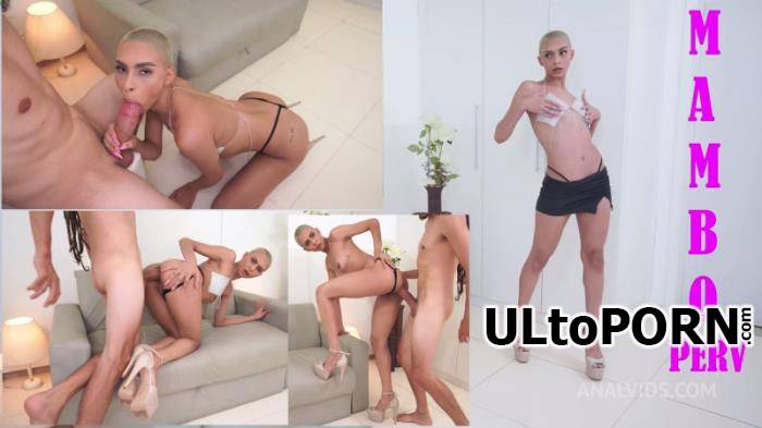 Heloa Green - Beautiful 22 years Brazilian fashion model, Heloa Green gets fucked by very huge dick - Anal, pretty face, 0% pussy, monster cock, gapes, ATM, slim) - OB186 (SD/480p/653 MB)