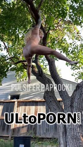 ScatShop.com: PulsiferPaprocki - Hanging Tree Poop [350 MB / UltraHD 2K / 1920p] (Scat)