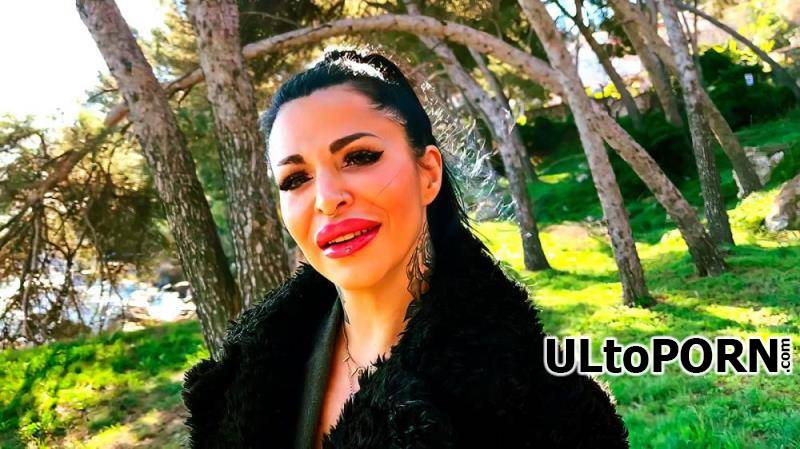 JacquieEtMichelTV.net: Alicia Dark - Alicia, 43, from Toulouse! [3.12 GB / UltraHD 4K / 2160p] (France)