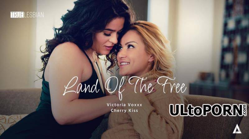 TrueLesbian.com, AdultTime.com: Victoria Voxxx, Cherry Kiss - Land Of The Free [1.46 GB / FullHD / 1080p] (Lesbian)