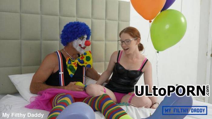 Amy Quinn - Kinko the Clown has a party with lil Amy (FullHD/1080p/520 MB)