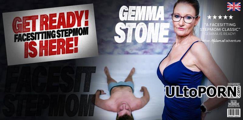 Mature.nl: Gemma Stone (EU) (55), Tony Milak (23) - MILF Gemma Stone has a facesitting fetish affair with her pussy and ass craving stepson [368 MB / FullHD / 1080p] (Fetish)