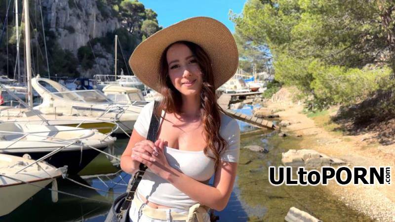 JacquieEtMichelTV.net: HelloLimoon - 22 years old, little bombshell business student! [2.42 GB / UltraHD 4K / 2160p] (France)