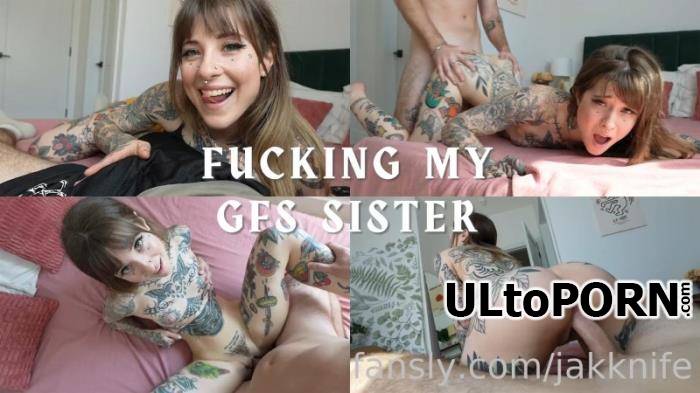 Awlivv - Fucking my GFs sister (FullHD/1080p/986 MB)