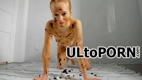 ScatShop.com: LucyBelle - Hot poop smear [976 MB / FullHD / 1080p] (Scat)