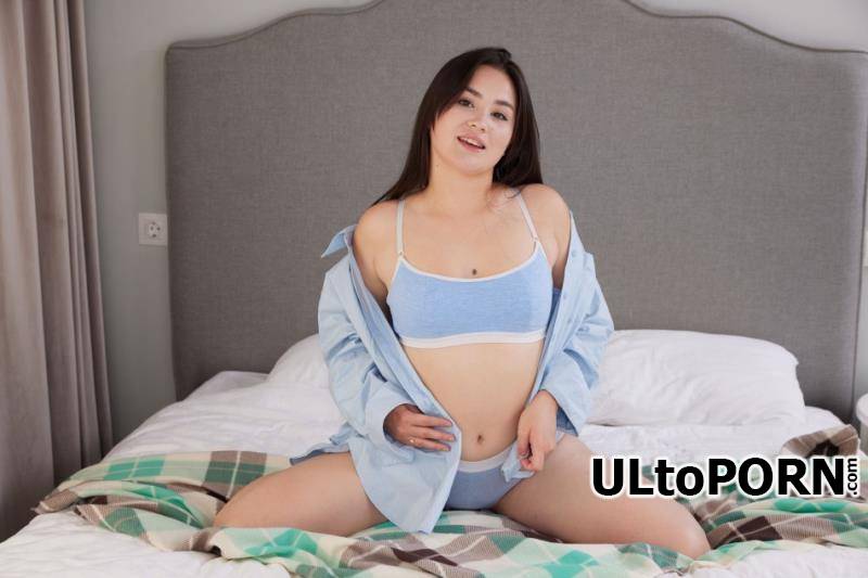 Stunning18.com: Amelia Ost - Asian In Blue Lingerie [1.45 GB / UltraHD 4K / 2160p] (Teen)