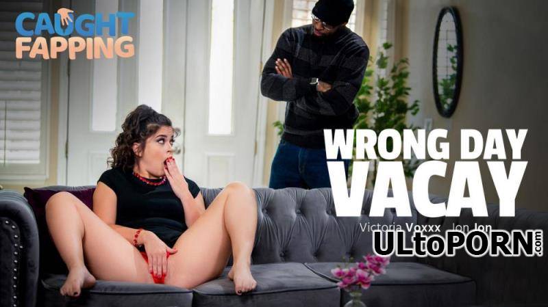 CaughtFapping.com, AdultTime.com: Victoria Voxxx - Wrong Day Vacay [984 MB / FullHD / 1080p] (Interracial)